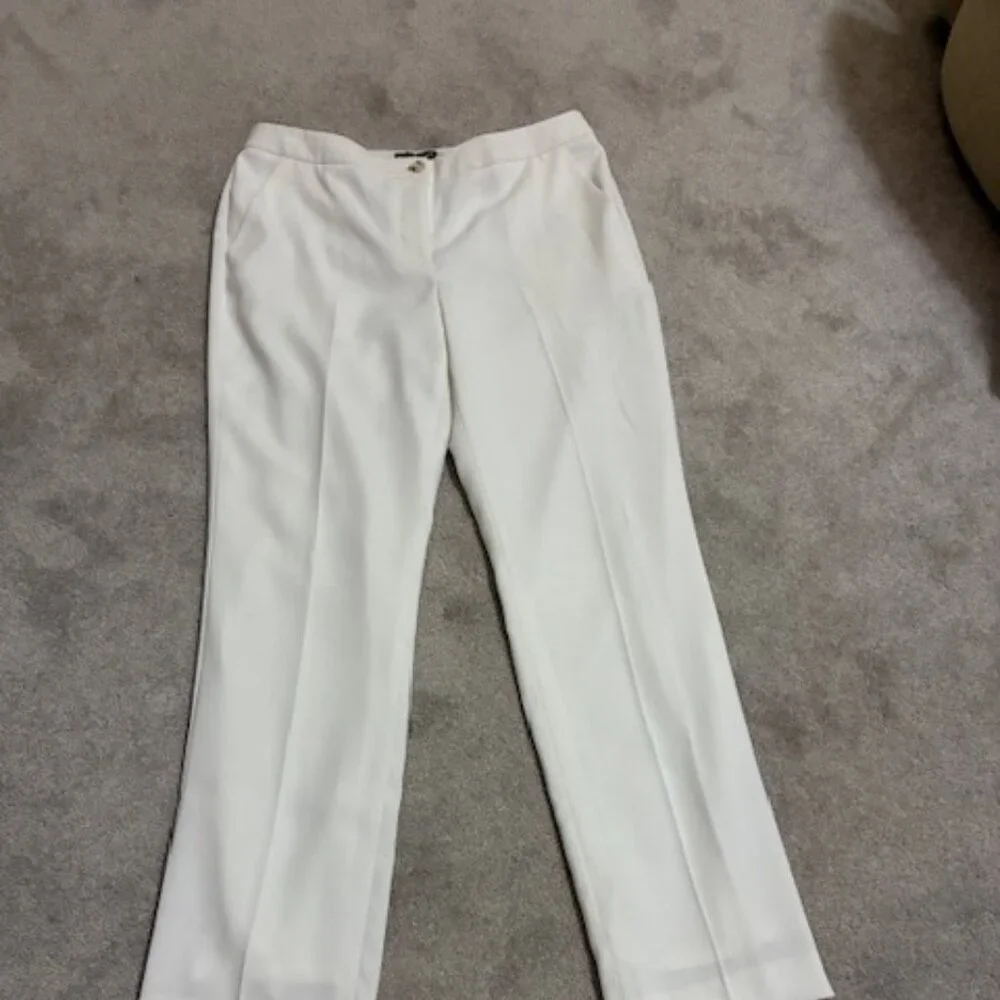 Karl Lagerfeld Paris White Dress Pants – Effortless Glamour Meets Luxe Comfort - Picture 7 of 7